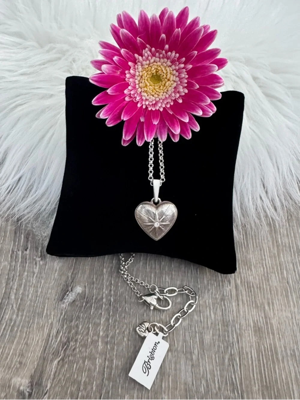 🤍 Brighton AMORE SHADES Enamel White Crystal Heart Silver Adjustable Necklace